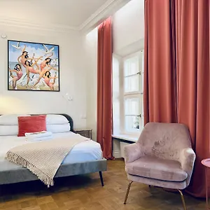  Appartamento Mint Luxury At The Main Square